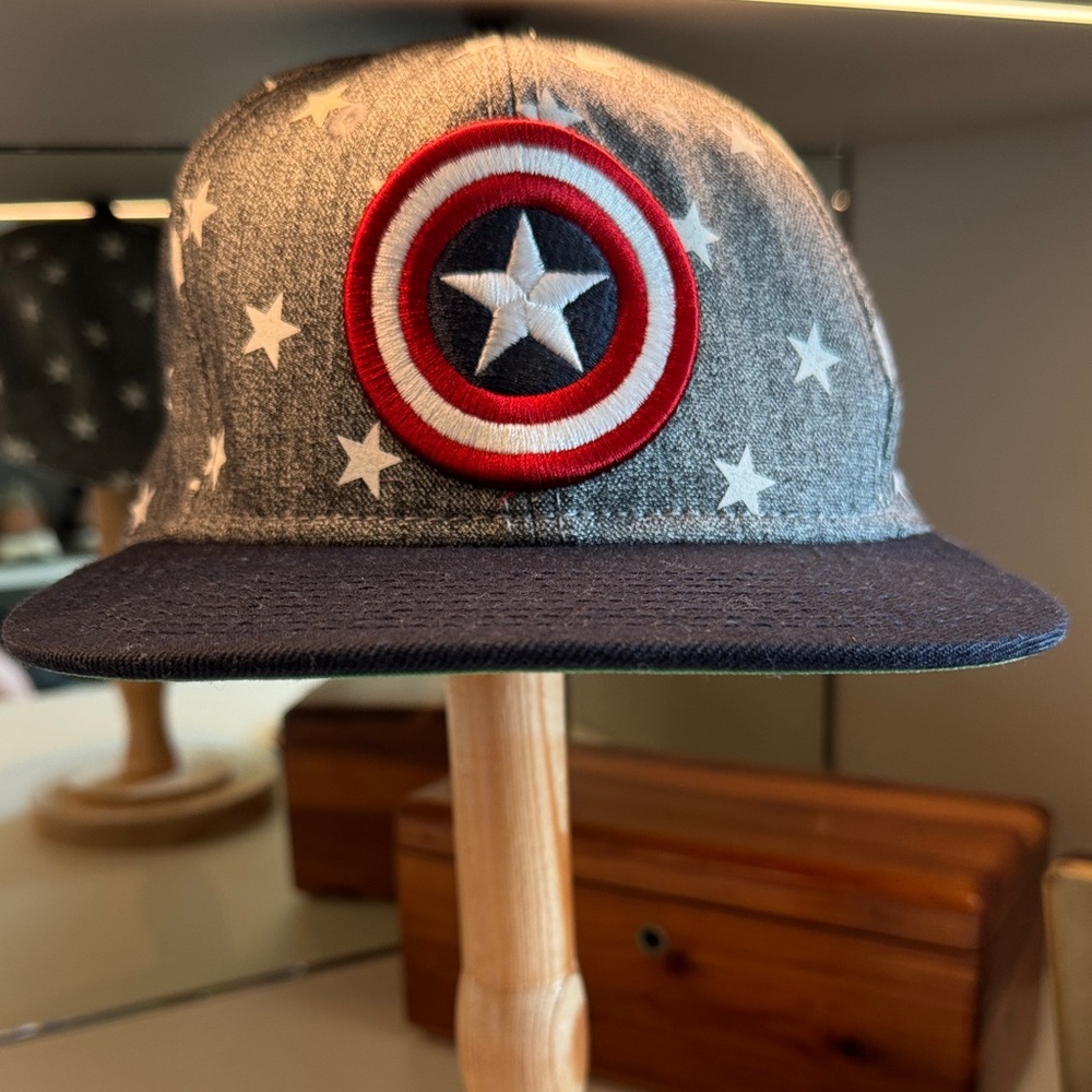 Marvel Captain America Star Shield Kids Hat - Gray and Blue